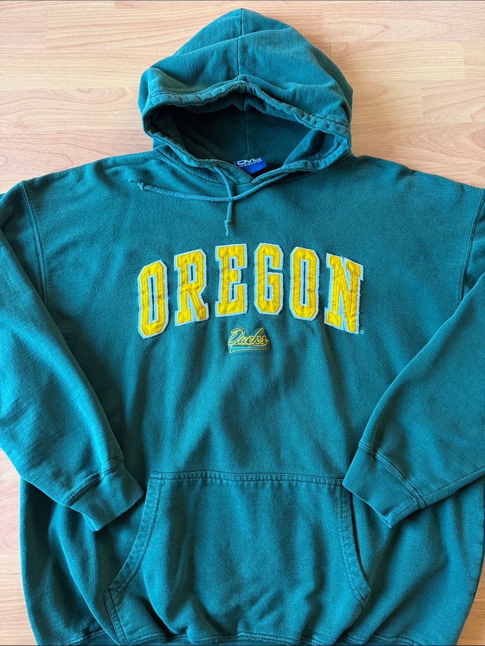 Vintage Oregon Ducks Embroidered Green/Yellow Sweatshirt Hoodie Size XL